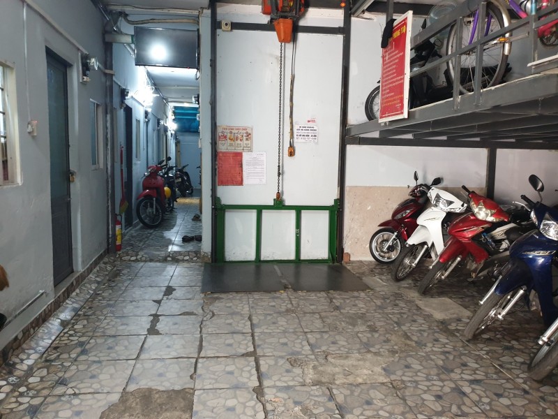 Bán Nhà Quận Phú Nhuận TPHCM hẻm ô tô 42 phòng ngủ gần sân bay Tân Sơn Nhất - Ảnh chính